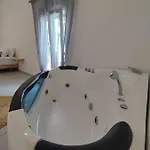 Agnanti Aparthotel