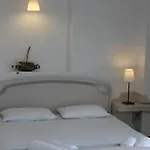 Agnanti Aparthotel Adamantas (Milos)