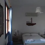 Agnanti Aparthotel Adamantas (Milos)