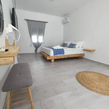 Agnanti 2* Adamantas (Milos)