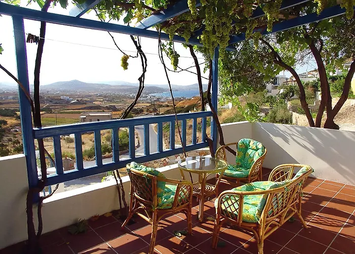 Agnanti Adamantas (Milos)