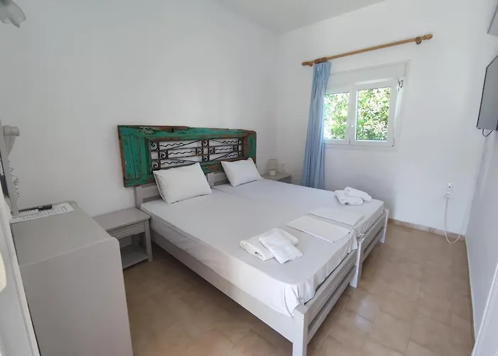 Agnanti 2* Adamantas (Milos)