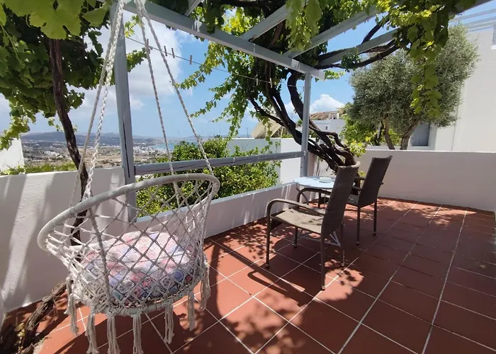 Agnanti Aparthotel Adamantas (Milos)