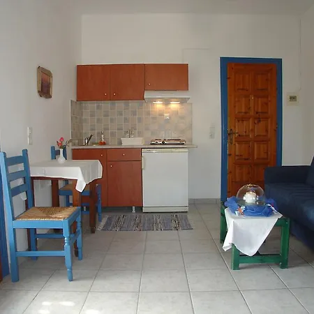 Agnanti Aparthotel 2*