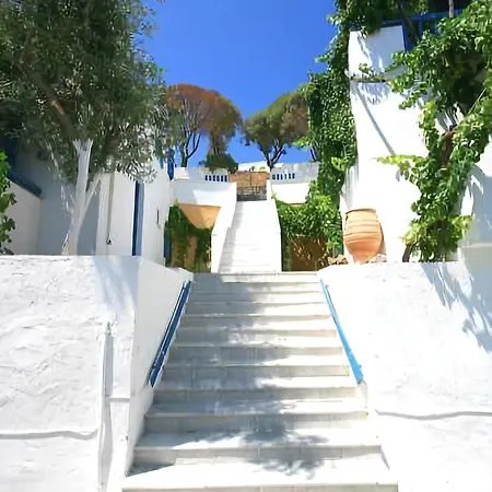 Agnanti Aparthotel