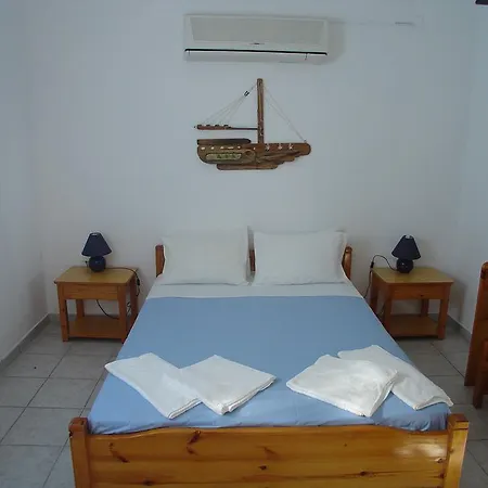 Agnanti Apartahotel Adamantas (Milos)