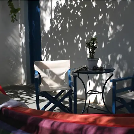 Aparthotel Agnanti Adamantas (Milos)