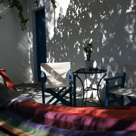 Aparthotel Agnanti Adamantas (Milos)