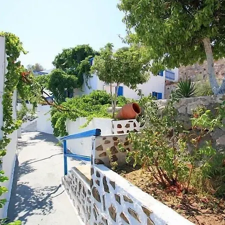 Agnanti Adamantas (Milos)