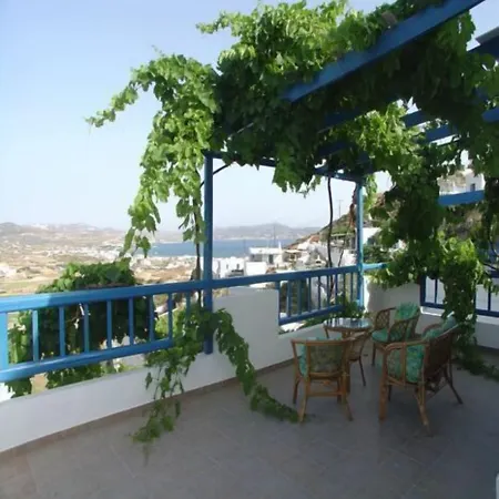 Agnanti Aparthotel Adamantas (Milos)
