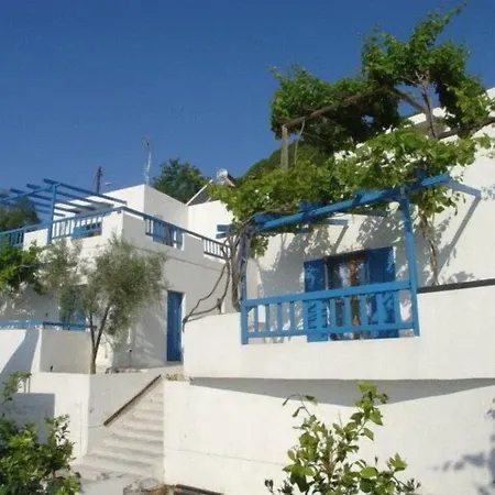 Agnanti Aparthotel Adamantas (Milos)