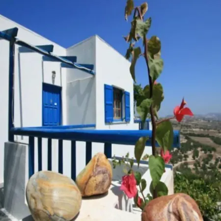 Agnanti Adamantas (Milos)