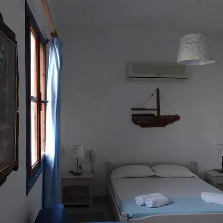 Agnanti Apartahotel Adamantas (Milos)